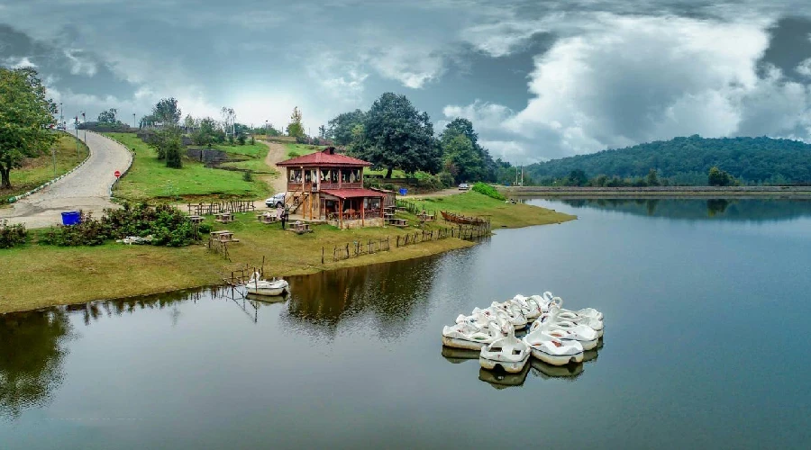 دریاچه سقالکسار(آینه گون)رشت