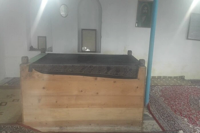 آرامگاه پیر قطب الدین آستارا