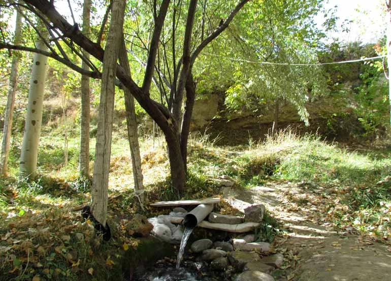 چشمه ایستی بلاغ مراغه