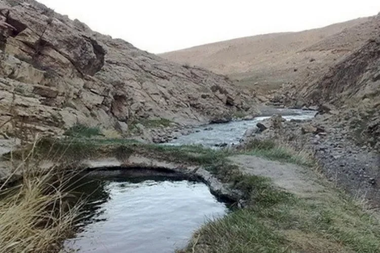 چشمه گشایش آبعلی