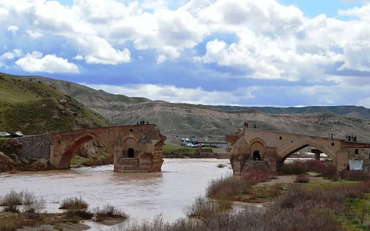 پل دختر میانه