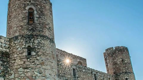 برج سنگی قارلوجا روستای گرما دوز خدا آفرین