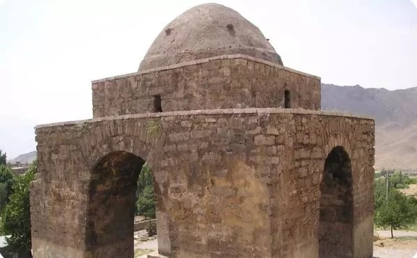 چهار طاق ساسانی آغمیون سراب