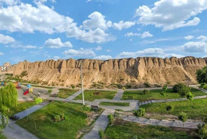 قلعه ایرج یا گبری عسگرآباد ورامین تهران