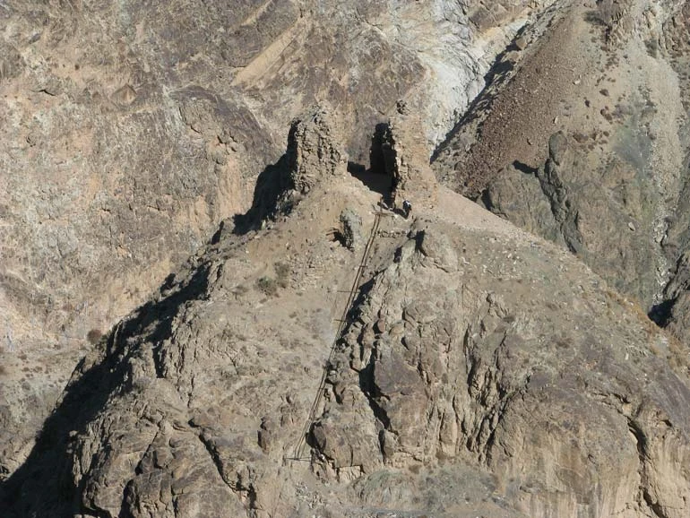 آتشکده دیو روستای فشتنق سبزوار