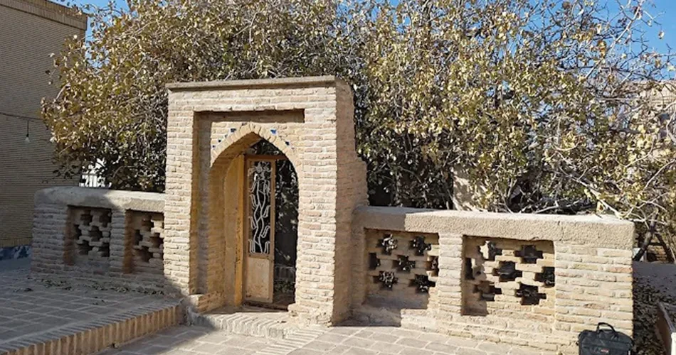 آرامگاه حافظ ابرو خواف