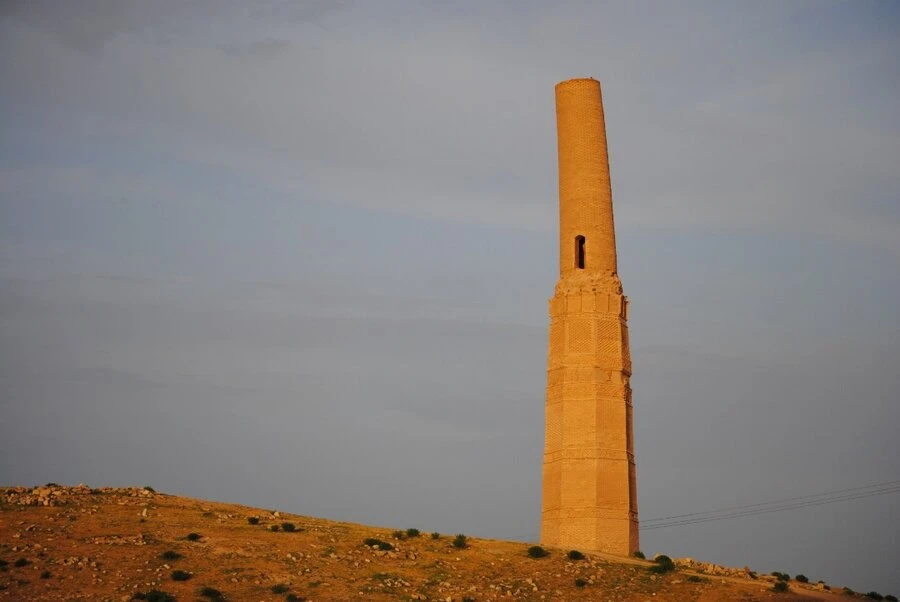 میل کرات تایباد