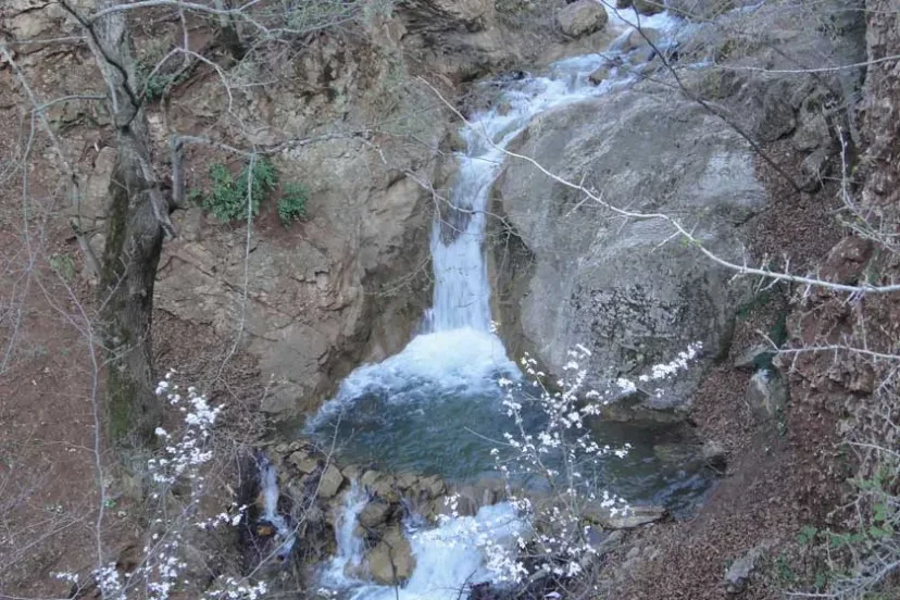 Pueblo de Eram, Neka