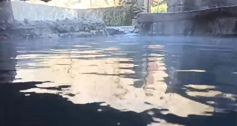 چشمه آبگرم فلکده تنکابن