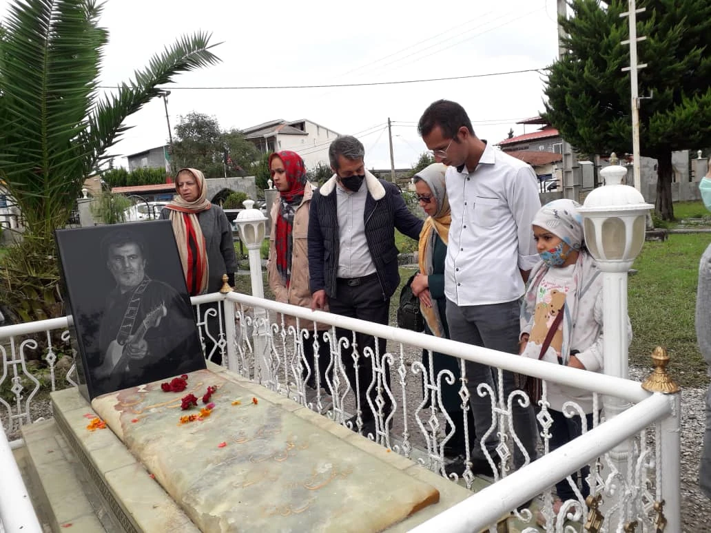 مزارحبیب محبیان خواننده در نیاسته رامسر