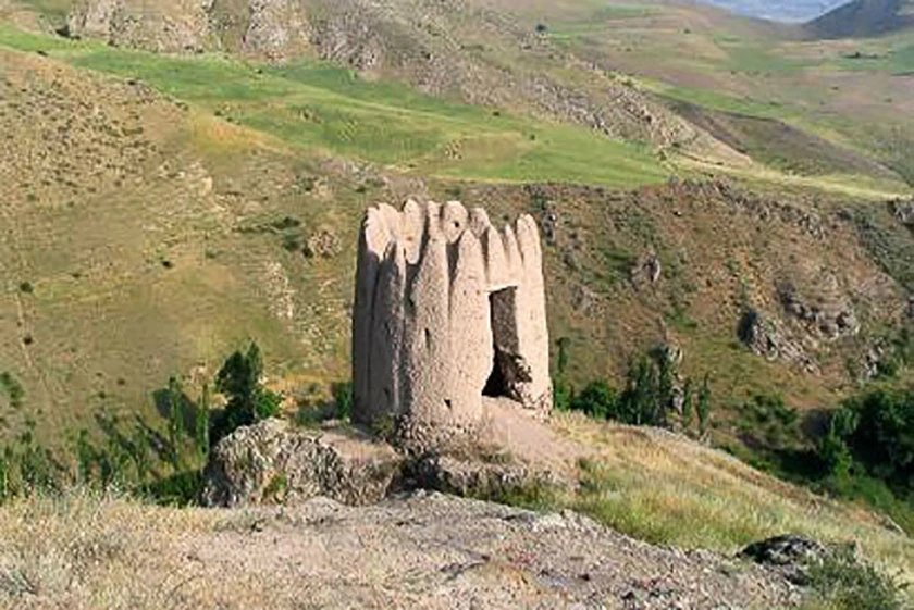 قلعه حسن بری سواد کوه