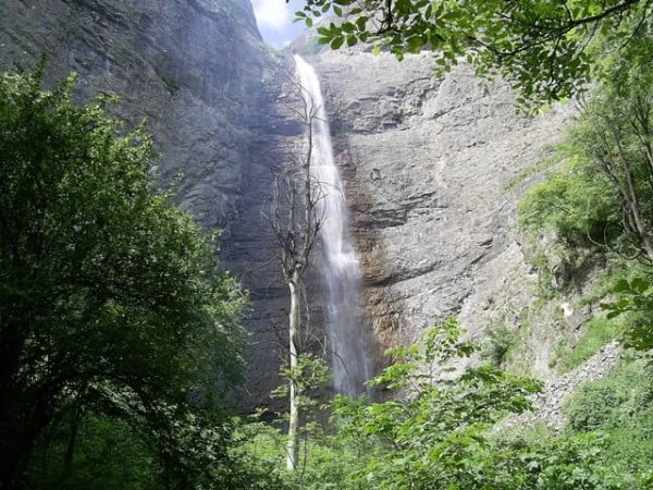 آبشار زانوس نوشهر