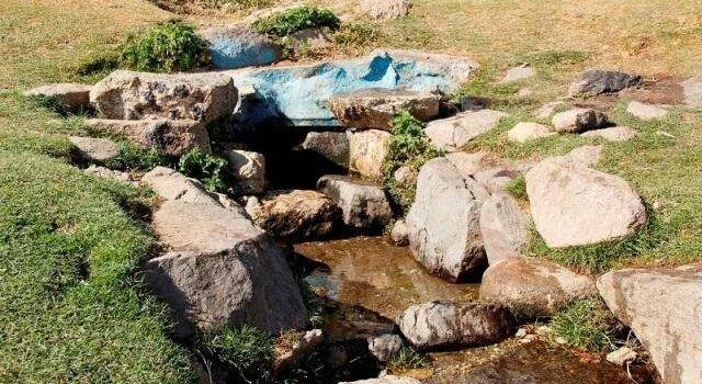 روستا و چشمه ملک همدان