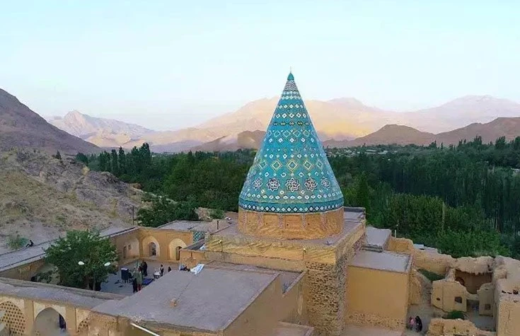 بقعه بابا افضل مرق کاشان