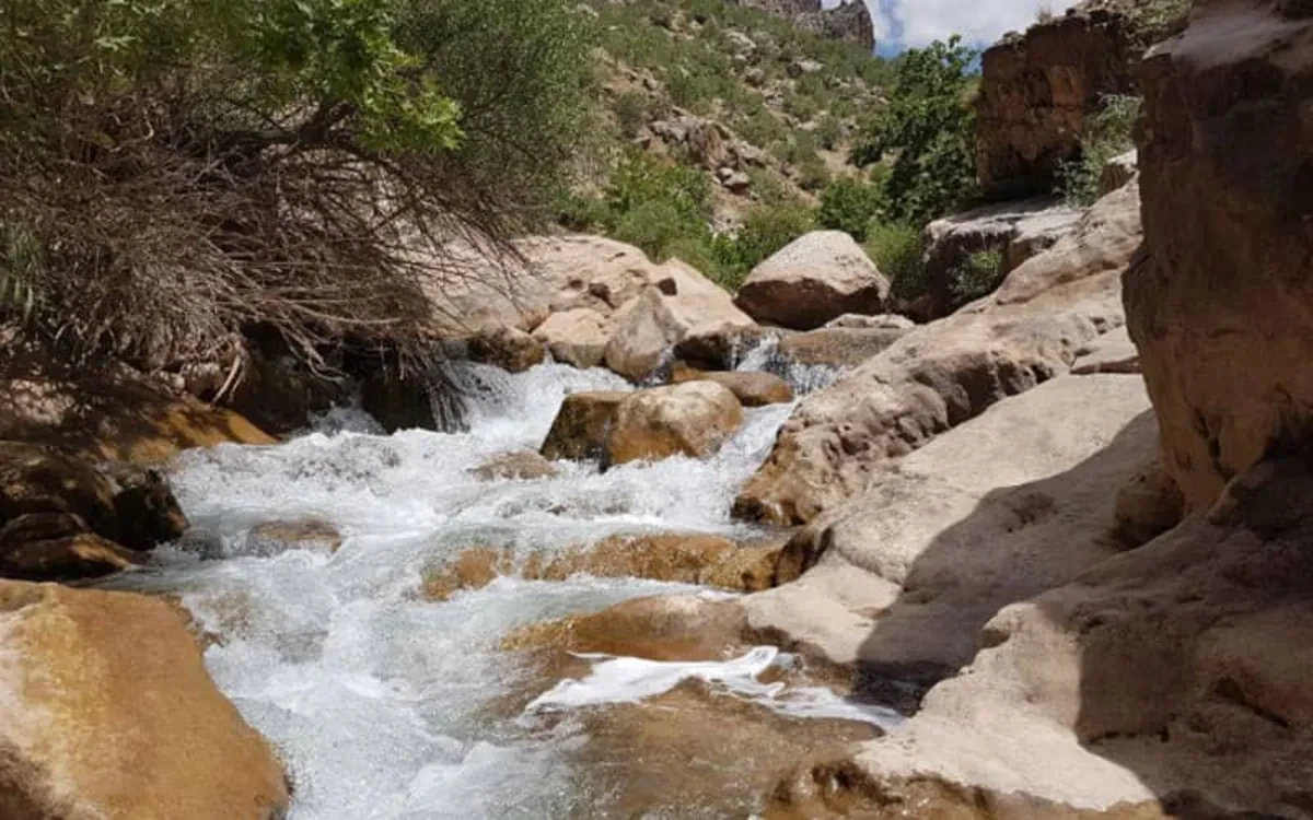 Cheshmeh Naz Vanak Semirom