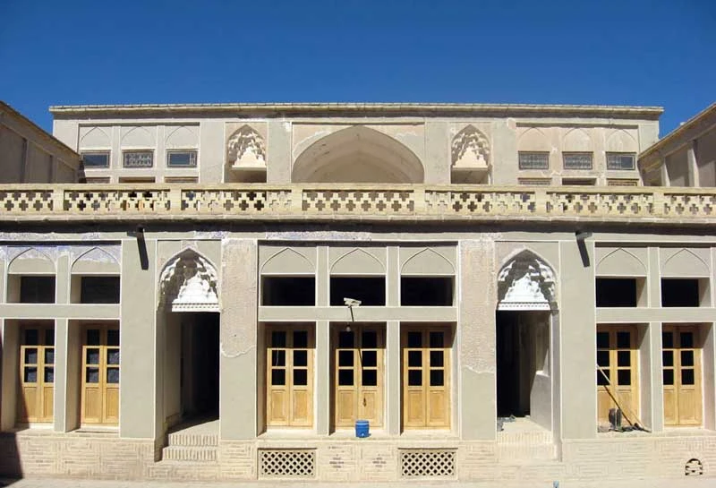 خانه فاطمی ها نائین