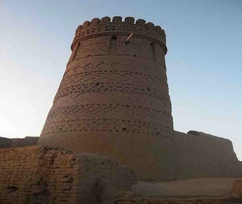 قلعه هژبرپور تخماقلو بویین و میاندشت