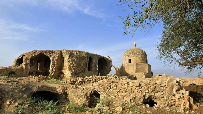 گورستان تاریخی لما یاسوج