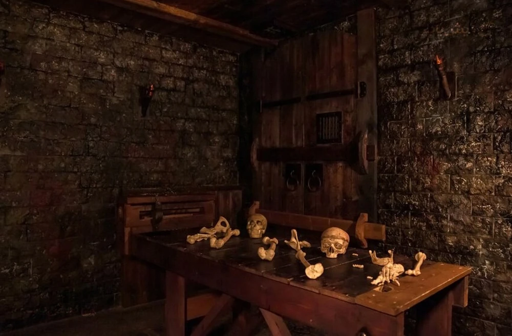 قلعة الرعب كيش