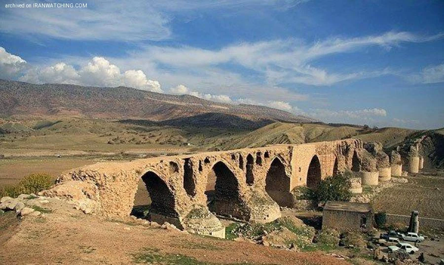 پل لاتیدان یا کول بندر خمیر