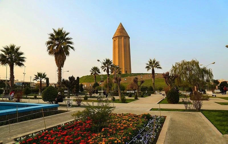 برج قابوس بن وشمگیر میل گنبد کاووس