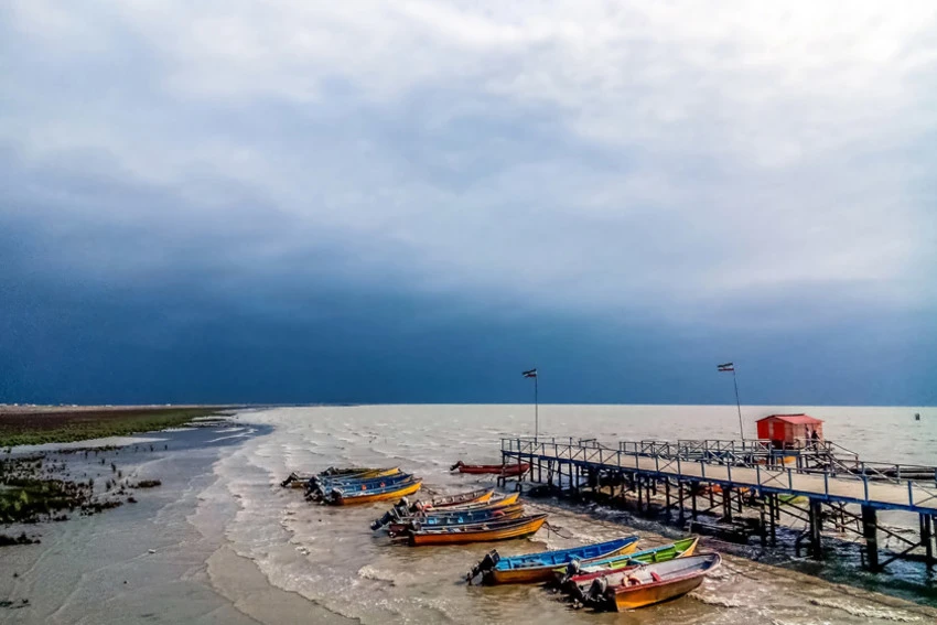 اسکله بندر ترکمن