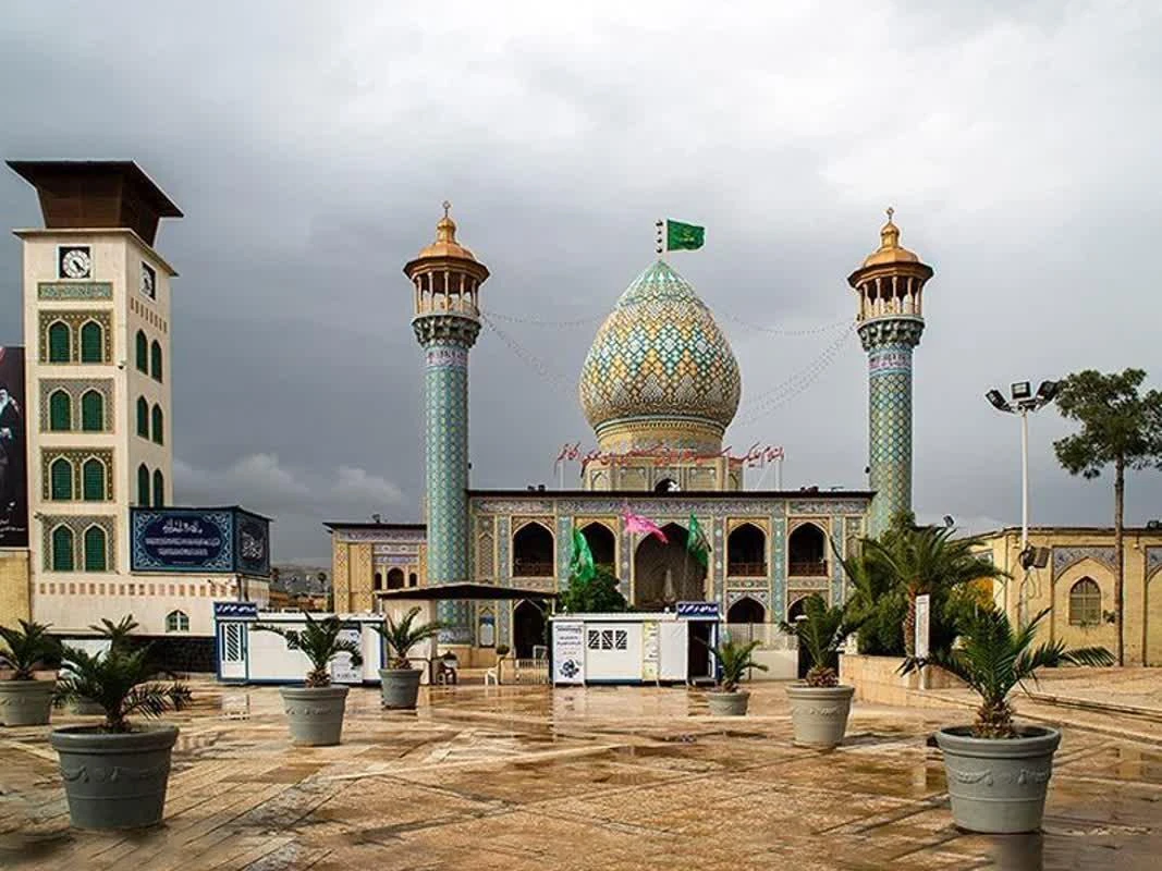 El Santuario Sagrado de Seyyed Alaeddin Hossein en Shiraz