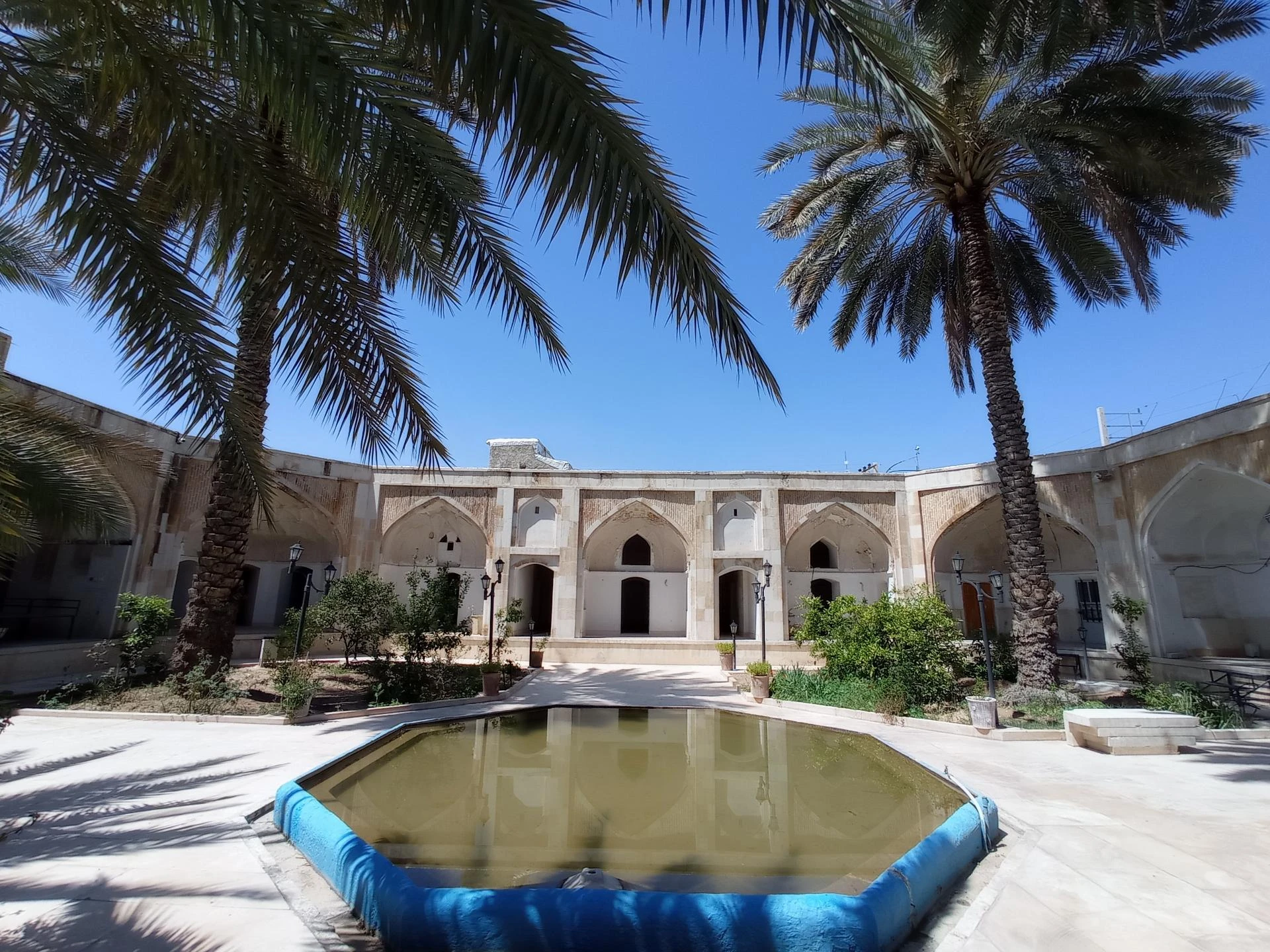 贾赫罗姆汗学校