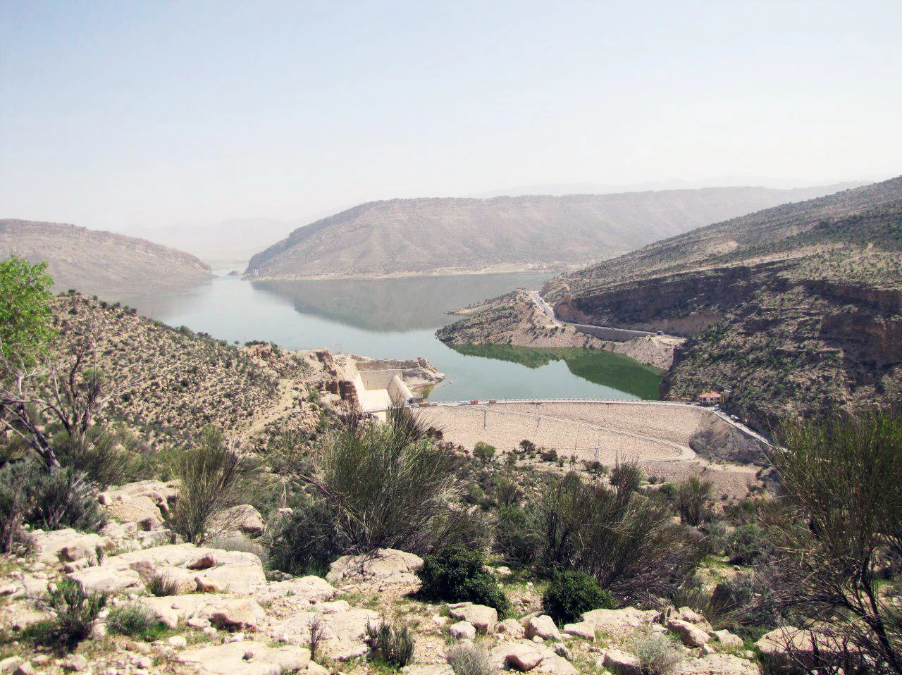 Tangab-Staudamm-See Firuzabad