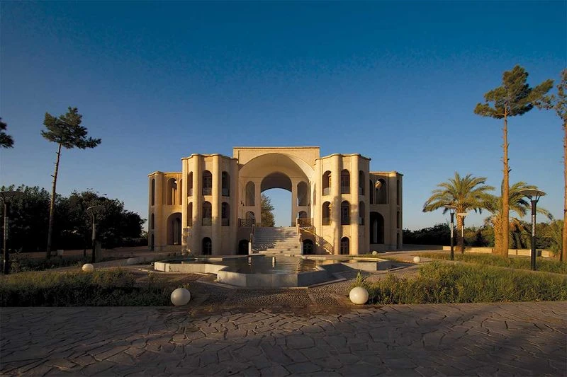 مجموعه تاریخی باغ خان خرامه