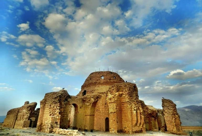 کاخ ساسانی سروستان