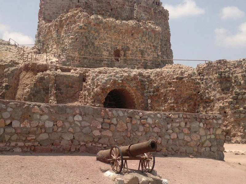 قلعه تیس یا قلعه پرتقالی ها تیس چابهار